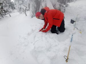 Individuální skialpový kurz – práce s lavinovým vyhledávačem
