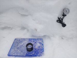 Lavinové vybavení na rozbor sněhového profilu.